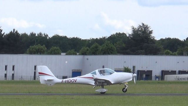 AQUILA A-210 (F-HDOV)