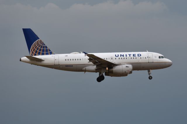 Airbus A319 (N804UA)