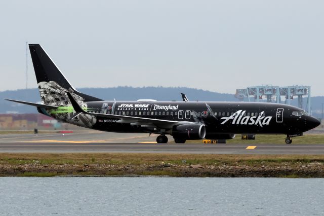 Boeing 737-800 (N538AS)
