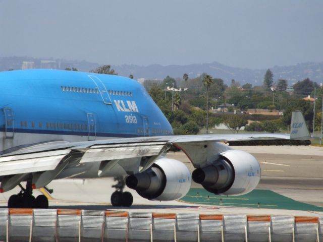 Boeing 747-400 (PH-BFM)