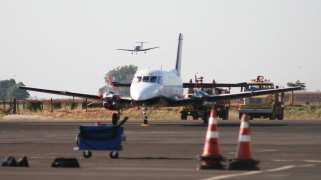 Embraer EMB-110 Bandeirante (PT-SGM)