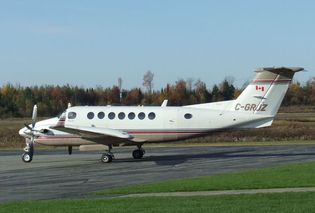 Piper PA-24 Comanche (C-GRUZ) - mistake C-GRJZ