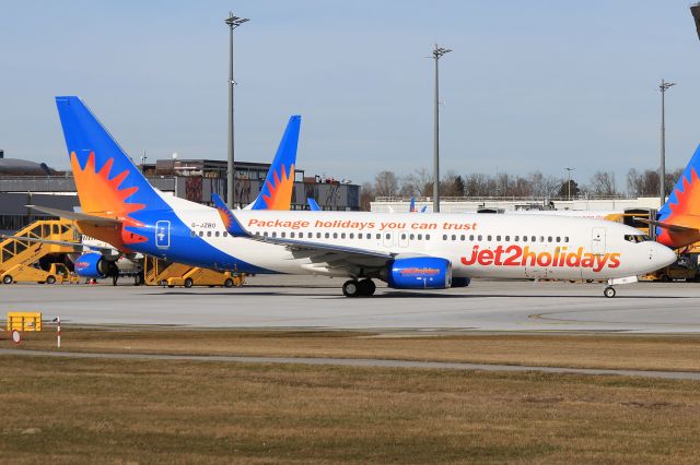 Boeing 737-800 (G-JZBO)