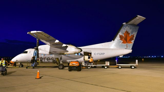 de Havilland Dash 8-100 (C-FGRP) - Air Canada Express De Havilland Canada DHC-8-102 Dash 8 C-FGRP in Windsor, ON