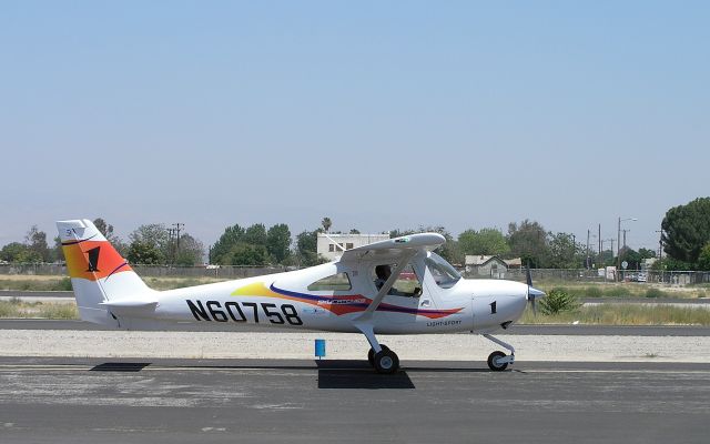 Cessna Skycatcher (N60758)