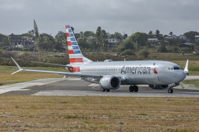 Boeing 737 MAX 8 (N324RA)