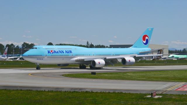 BOEING 747-8 (HL7638) - BOE57 taxis to the Boeing North ramp after landing on Rwy 34L and completing a C1 flight on 5.11.16. (ln 1531 / cn 40911).