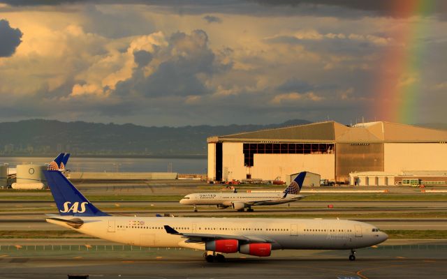 Airbus A340-300 (OY-KBC)