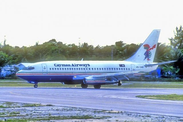 Boeing 737-200 (VR-CNN) - 1994, Reversing