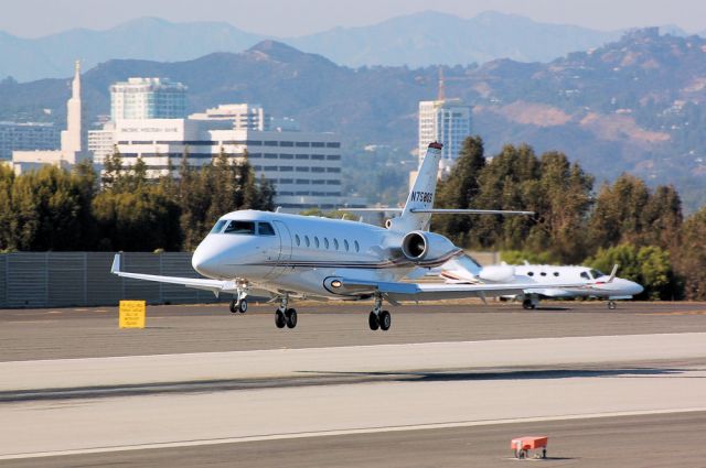 IAI Gulfstream G200 (N758QS)