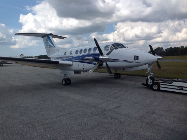 Beechcraft Super King Air 200 (VH-FON)