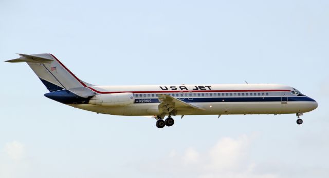 McDonnell Douglas DC-9-30 (N231US)