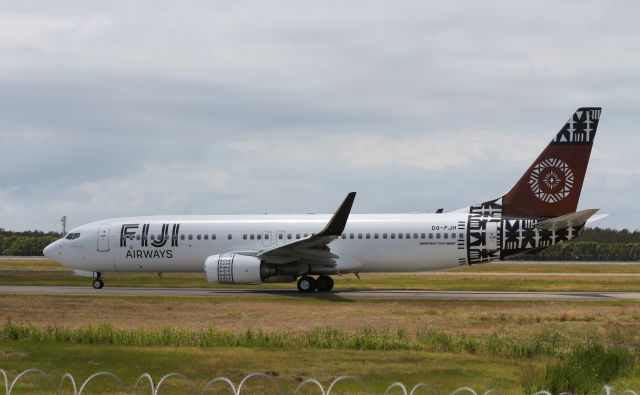 Boeing 737-800 (DQ-FJH)