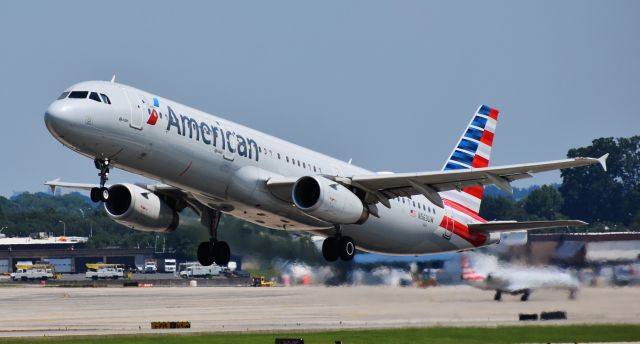 Airbus A321 (N563UW) - A321 scooting off from CLT, 6/29/19.