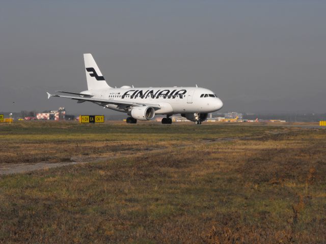 Airbus A320 (OH-LVI)