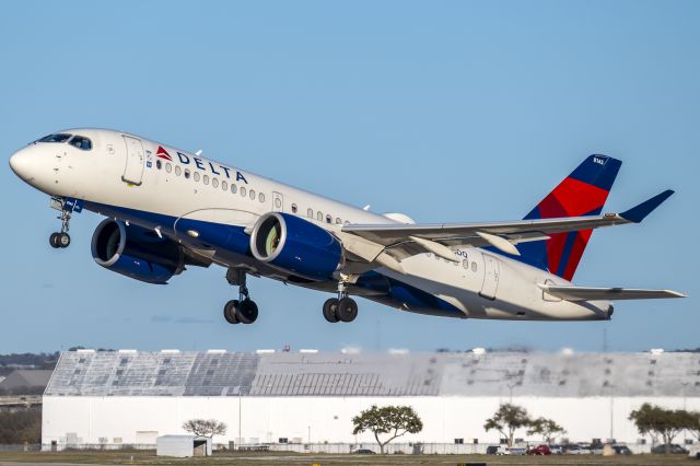 Airbus A220-100 (N145DQ) - 31L departure
