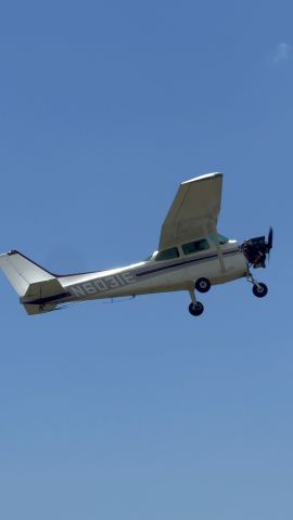 Cessna Skyhawk (N6031E)