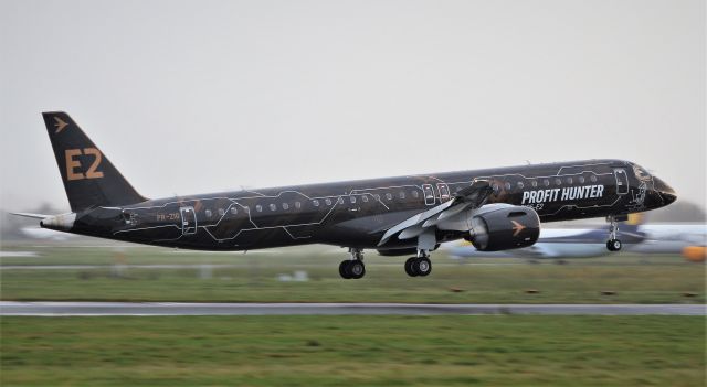 Embraer ERJ-190 (PR-ZIQ) - profit hunter erj-195-e2 pr-ziq returning to shannon after a demo flight 6/11/19.