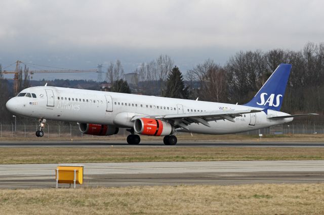 Airbus A321 (OY-KBL)