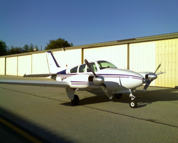 Beechcraft 55 Baron (N8511M)