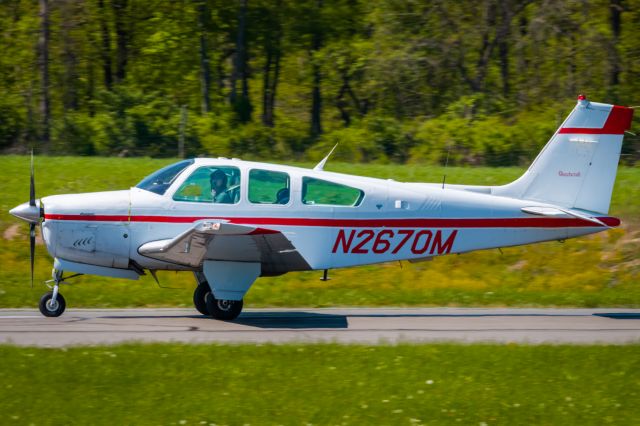 Beechcraft Bonanza (33) (N2670M) - Beechcraft F33A Bonanza N2670M landing at KLOM (Wings Field)