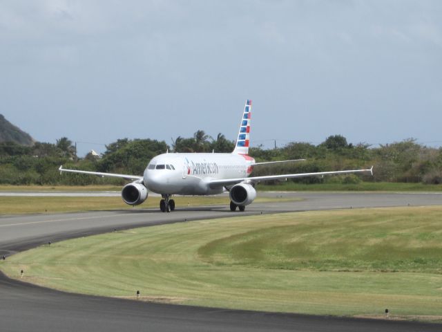 Airbus A320 (N111US)