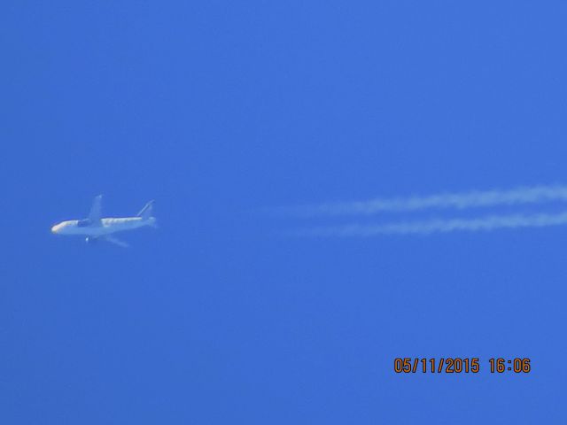 Airbus A319 (N919FR)