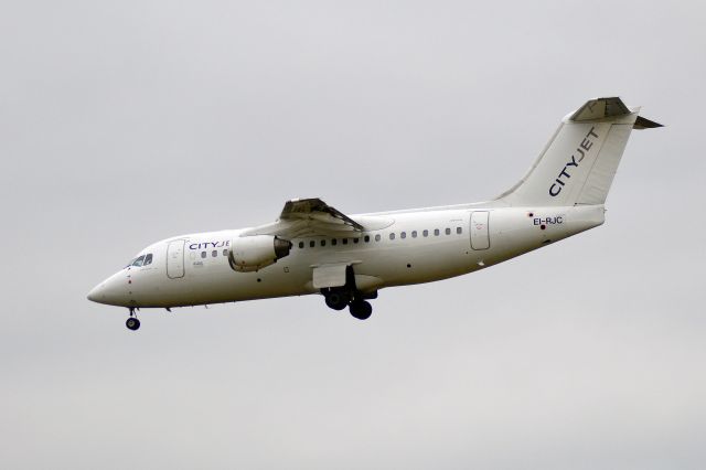 Avro Avroliner (RJ-85) (EI-RJC) - CityJet - British Aerospace Avro RJ85 (EI-RJC) Arriving at NCL.