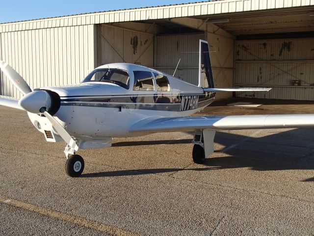 Mooney M-20 (N7748M)