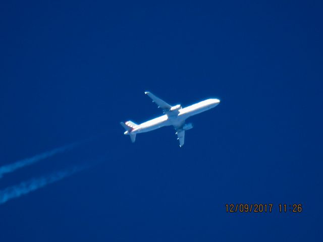 Airbus A321 (N535UW)