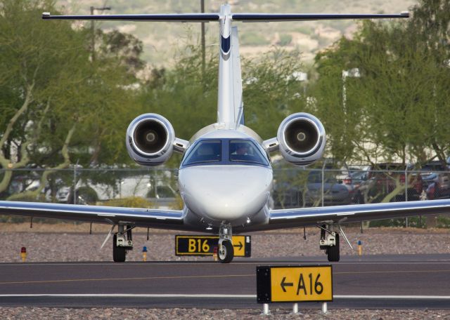 Cessna Citation CJ4 (N620GB) - Comings and goings at Scottsdale (Please view in "Full" for best image quality)