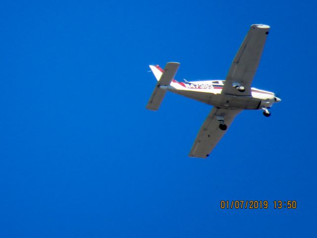 Piper Cherokee (N47393)