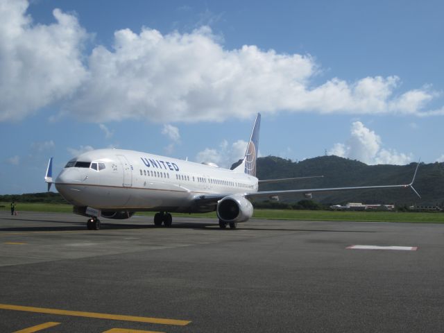 Boeing 737-900 (N75428)