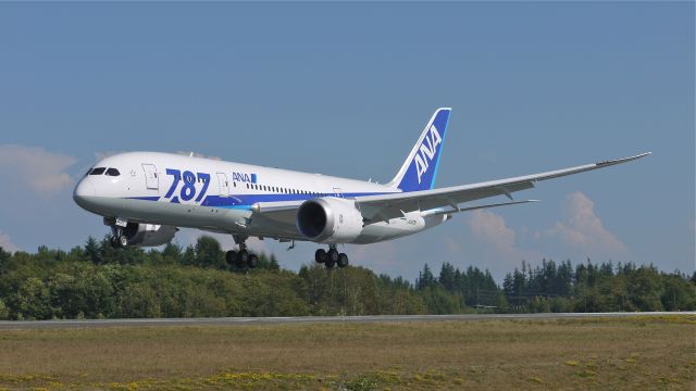 Boeing 787-8 (JA823A) - BOE122 on final to Rwy 34L to complete its maiden flight 8.4.13. (LN:120 cn 42246).