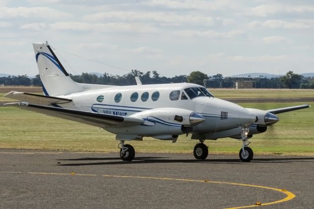 Beechcraft King Air 90 (VH-MWF)