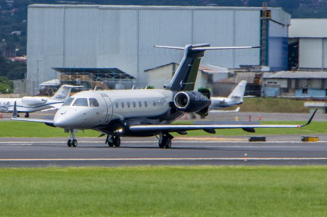 Embraer Legacy 550 (XA-FLB)