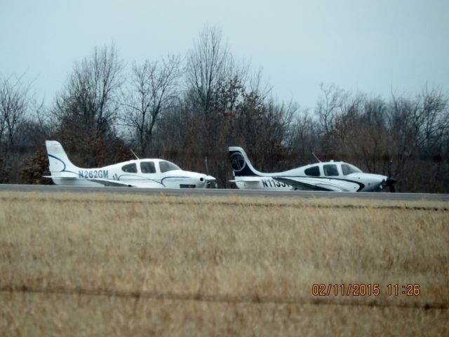 Cirrus SR-22 (N113JV)