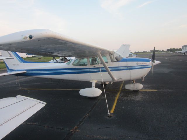 Cessna Skyhawk (N54781) - Air Venture Ramp at Olive Branch Airport