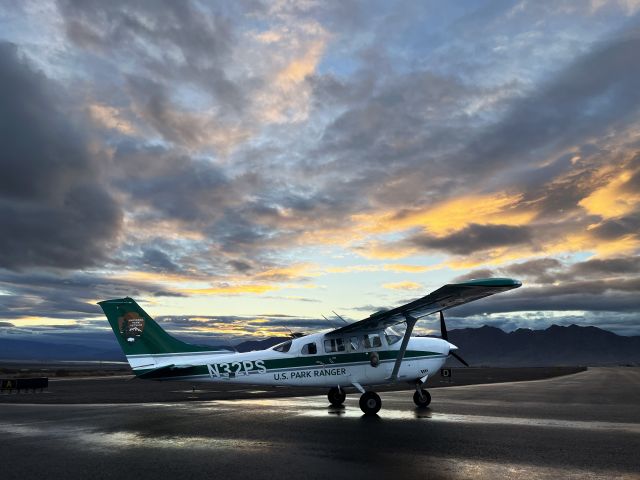 Cessna 206 Stationair (N32PS) - Brought her out for a nice sunset photo shoot