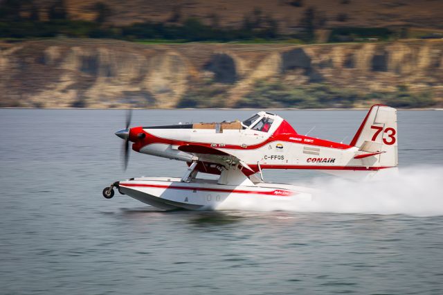 C-FFQS — - Conair Aerial Firefighting Air Tractor AT-802A loading on Okanagan Lake, British Columbia, Canada.