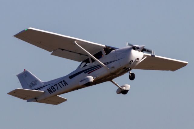 Cessna Skyhawk (N971TA)