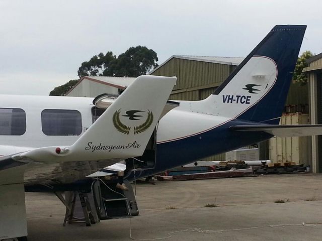 Piper Navajo (VH-TCE)