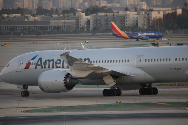 Boeing 787-8 (N810AN)