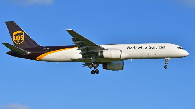 Boeing 757-200 (N437UP) - UPS Boeing 757-200F (N437UP) arrives KRDU Rwy 23R on 7/09/2023 at 6:58 pm.