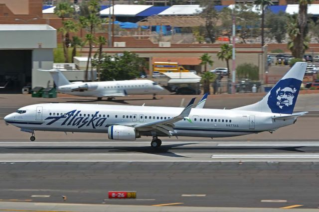 Boeing 737-900 (N477AS) - Alaska Boeing 737-990 N477AS at Phoenix Sky Harbor on May 17, 2018. 