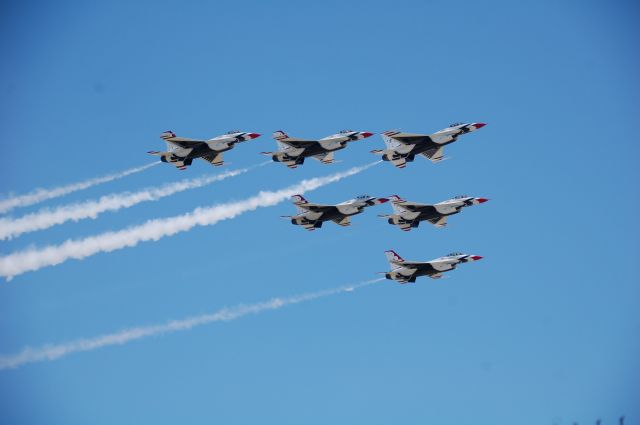 Lockheed F-16 Fighting Falcon — - Thunderbirds doing a formation flyover at NMC in TC, Mich