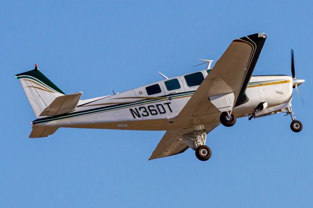 Beechcraft Bonanza (36) (N36DT)