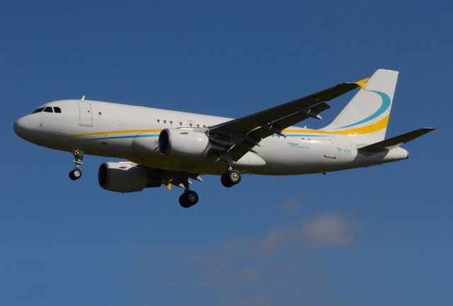 Airbus A319 (9H-AVK) - 15/09/2013br /Landing 27 from OEJN