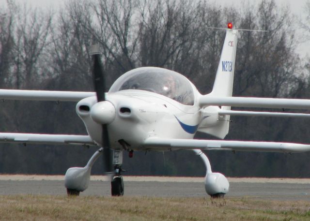 EAGLE AIRCRAFT Eagle X-TS (N27EA) - Taxiing on Foxtrot to runway 14 at the Downtown Shreveport airport.