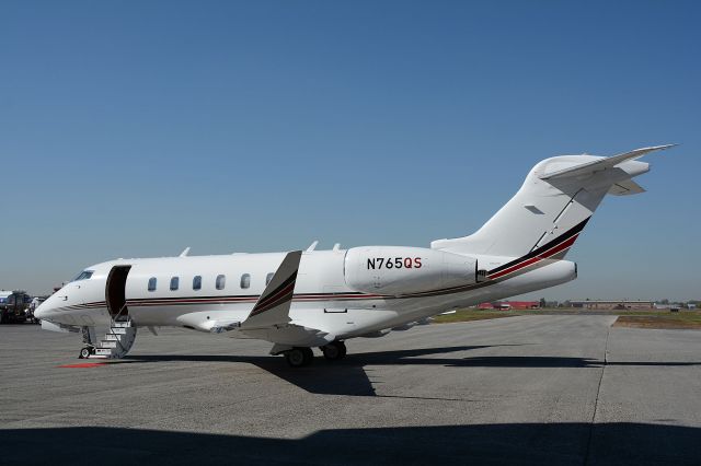 Canadair Challenger 350 (N765QS)